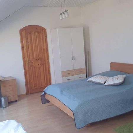 Utulny Apartman Kmetova Кошице Екстериор снимка